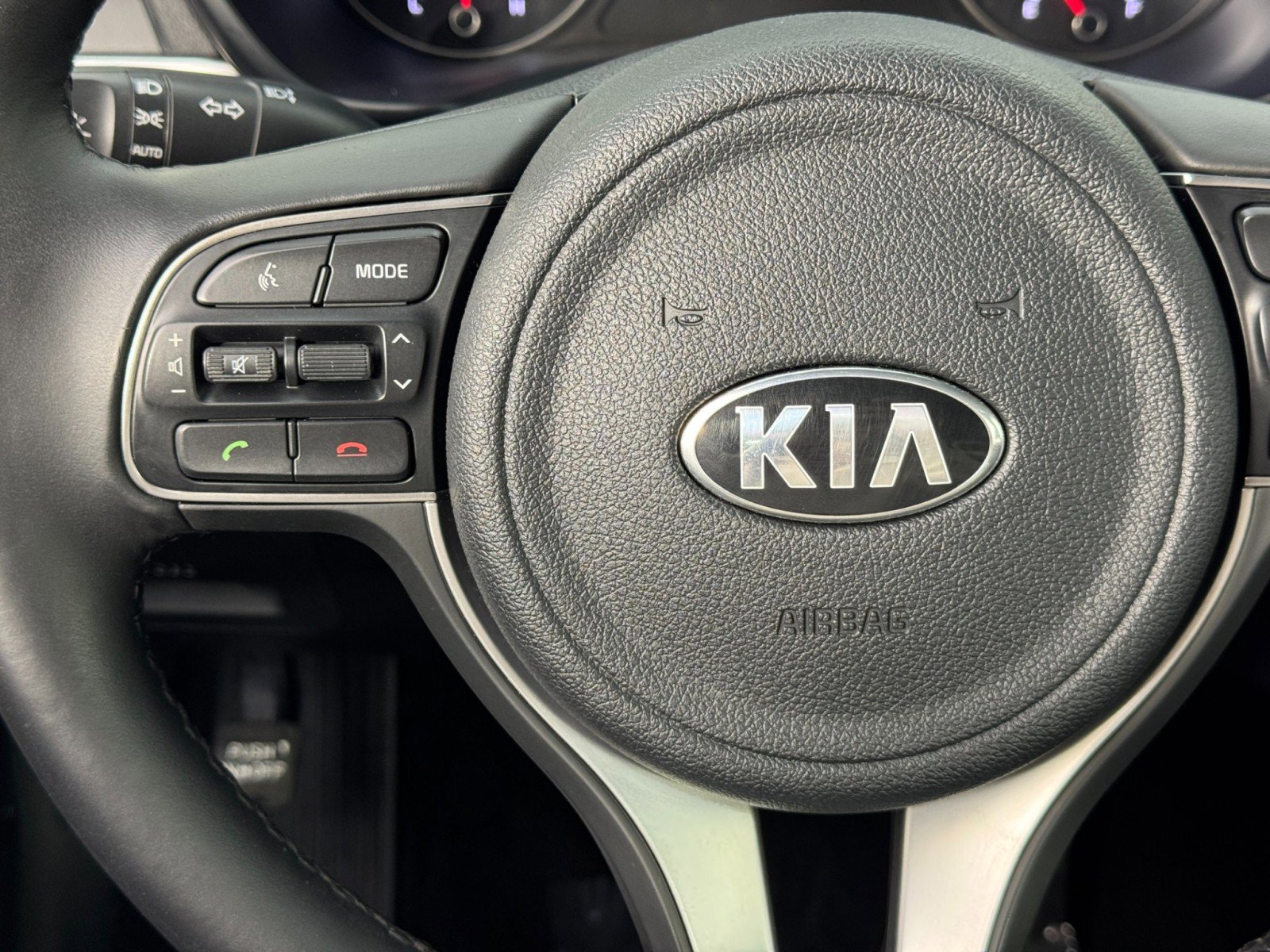 Used 2019 Kia Optima EX image 19