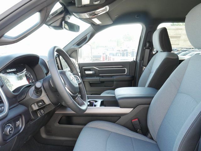 Used 2024 RAM 2500 Big Horn w/ Tech Package image 2