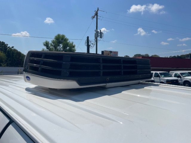 Used 2015 Chevrolet Express 2500 w/ Chrome Appearance Package RWD image 18