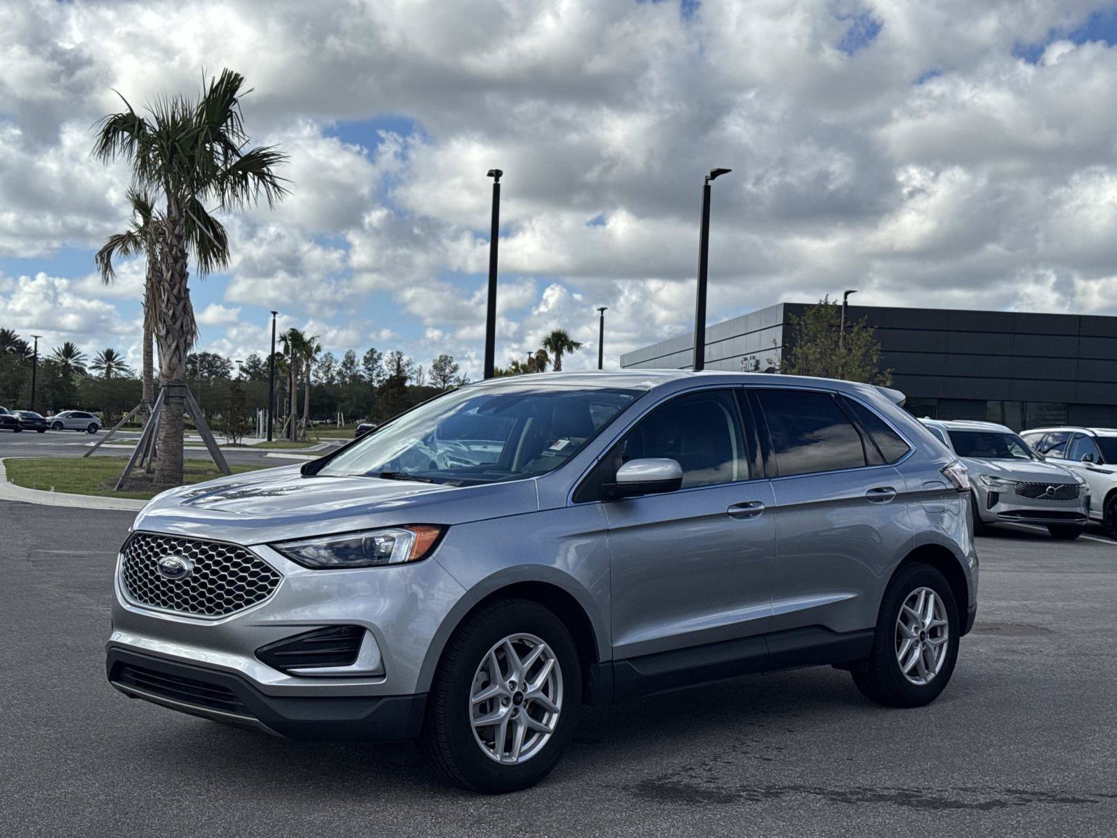 Used 2024 Ford Edge SEL AWD/4WD image 7