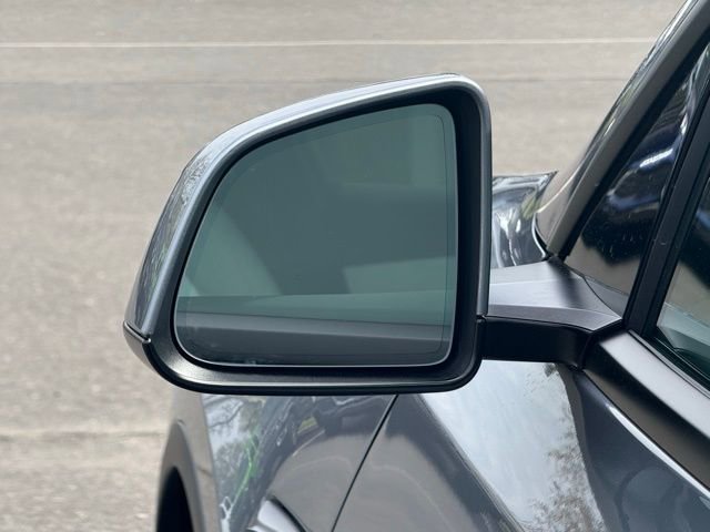 Used 2026 Tesla Model Y Long Range AWD/4WD image 17