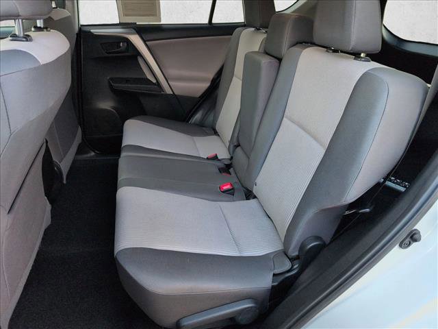Used 2014 Toyota RAV4 LE image 18