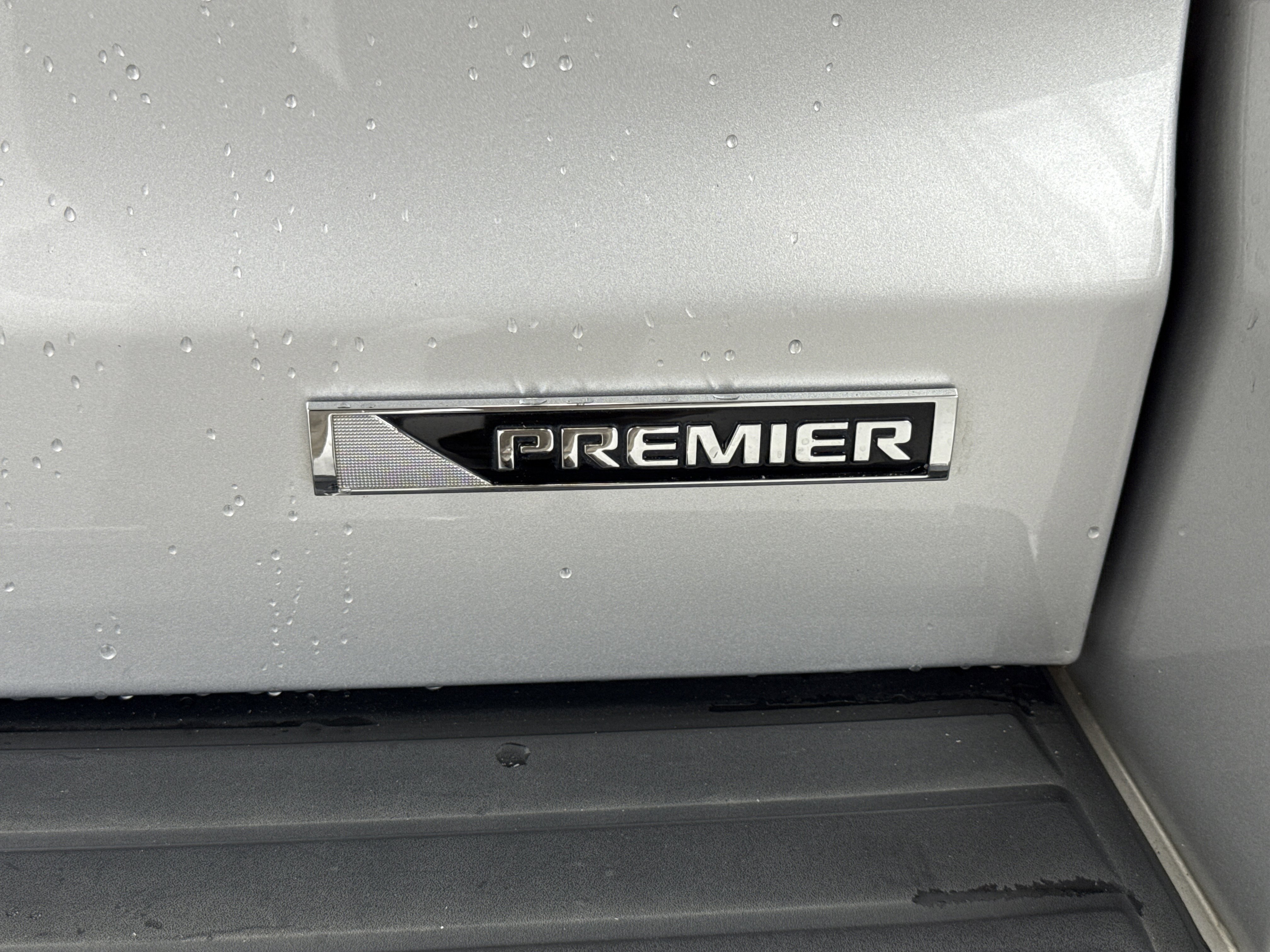 Used 2017 Chevrolet Tahoe Premier image 16