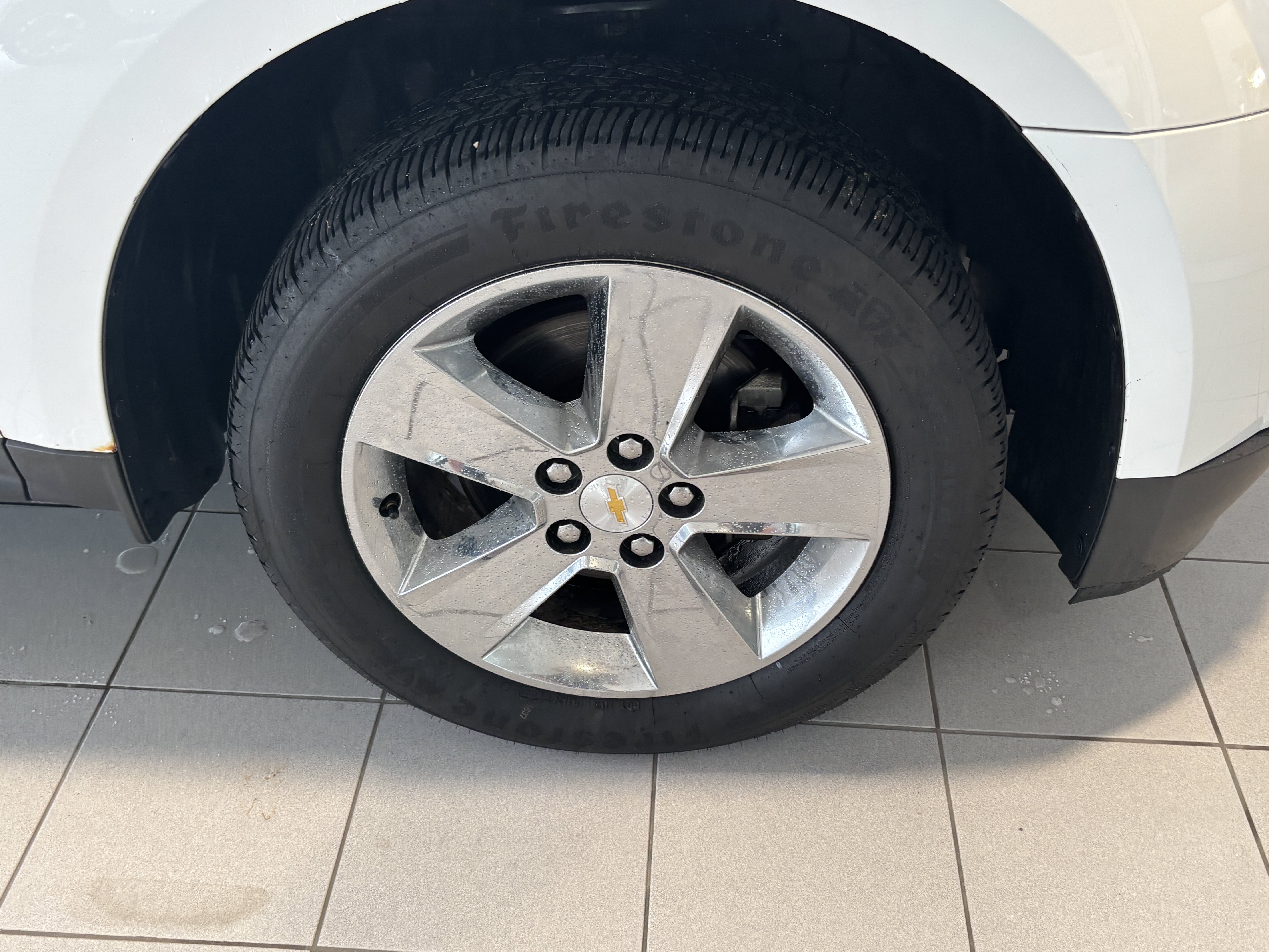 Used 2015 Chevrolet Equinox LT FWD image 9