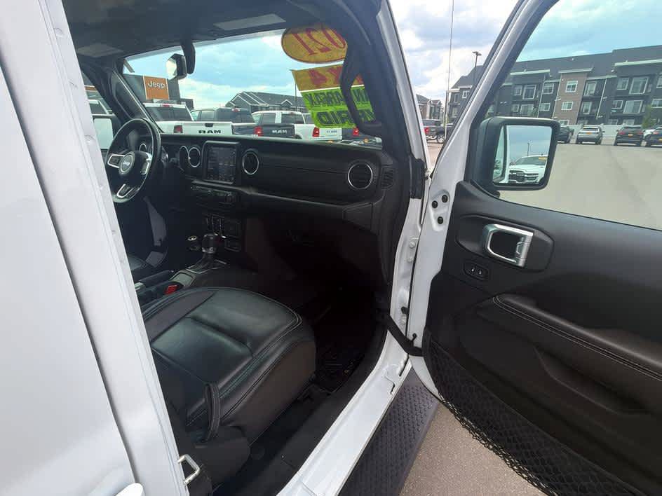 Used 2021 Jeep Wrangler Unlimited Sahara w/ Cold Weather Group AWD/4WD image 29