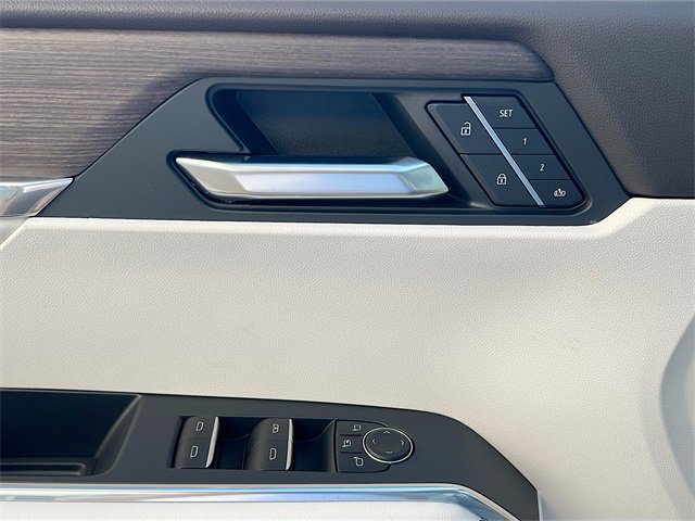 New 2026 GMC Acadia Denali w/ Super Cruise Package image 13