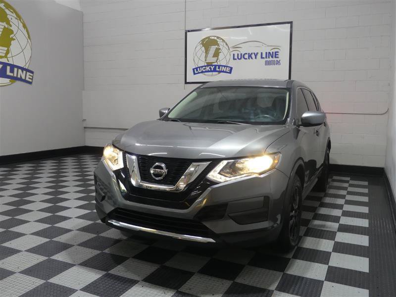 Used 2017 Nissan Rogue S AWD/4WD image 4