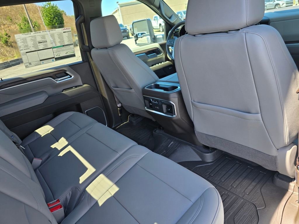 New 2026 GMC Sierra 3500 SLT w/ SLT Premium Package AWD/4WD image 25