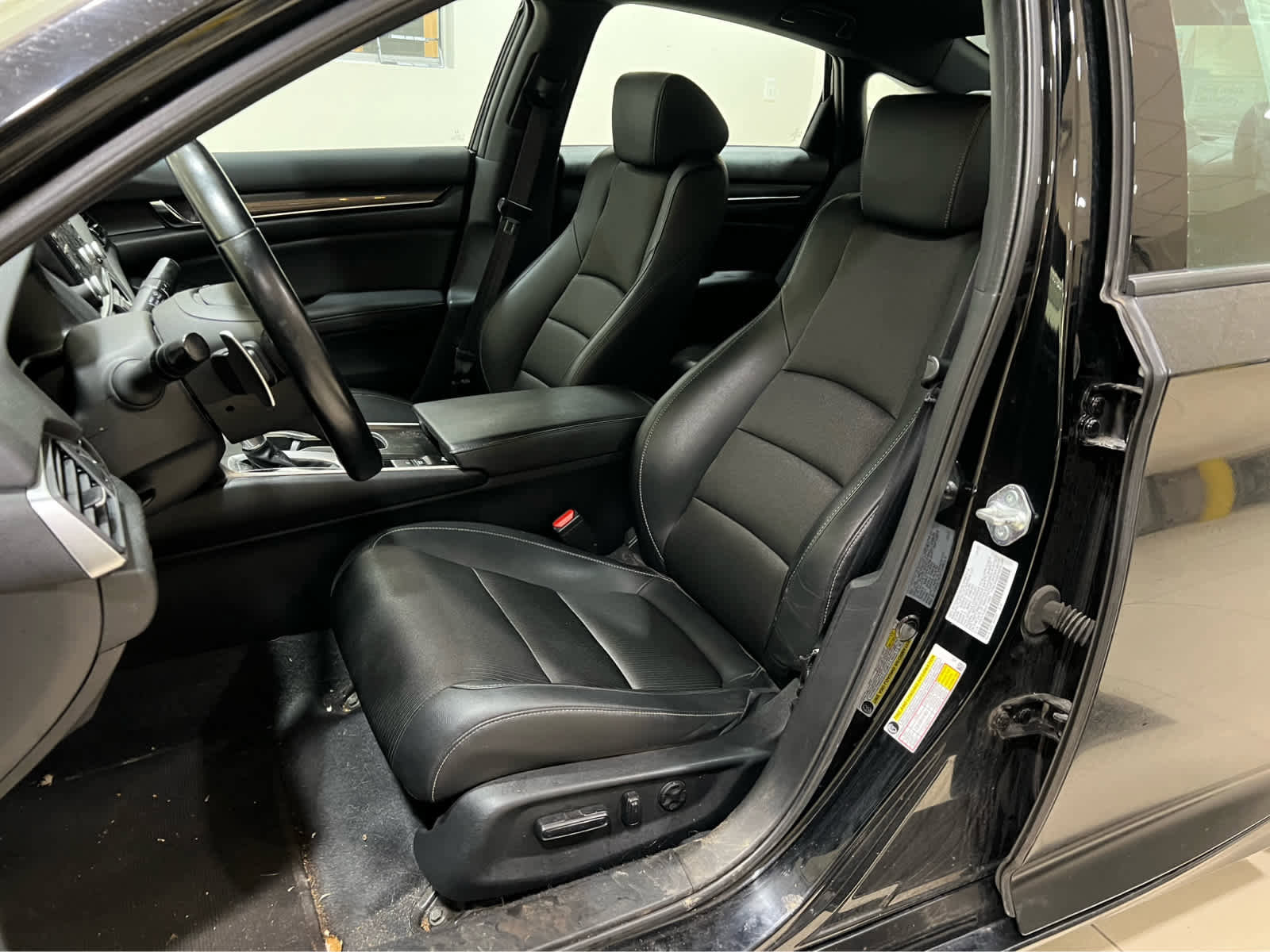 Certified 2022 Honda Accord Sport image 11