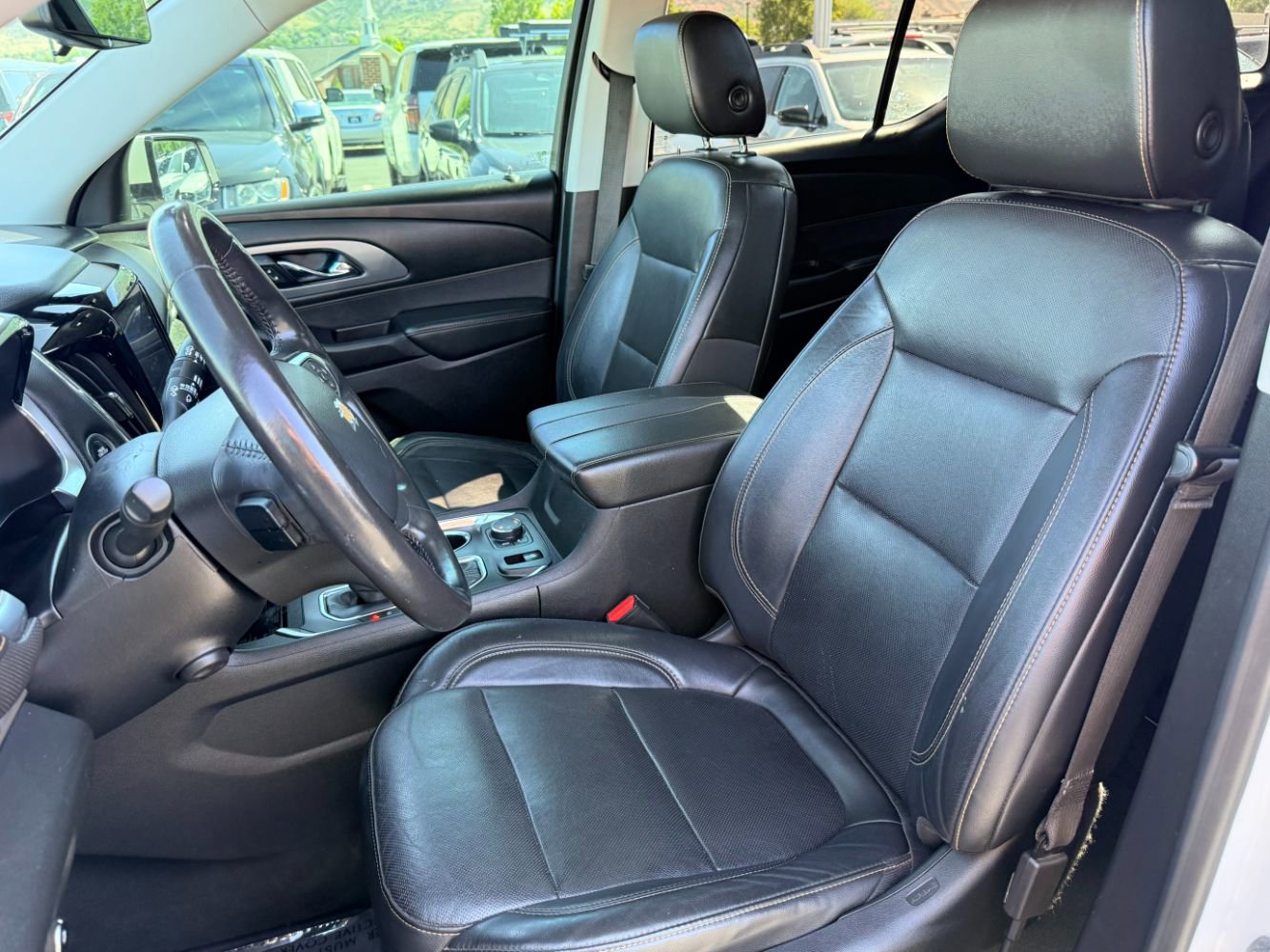 Used 2020 Chevrolet Traverse Premier AWD/4WD image 22