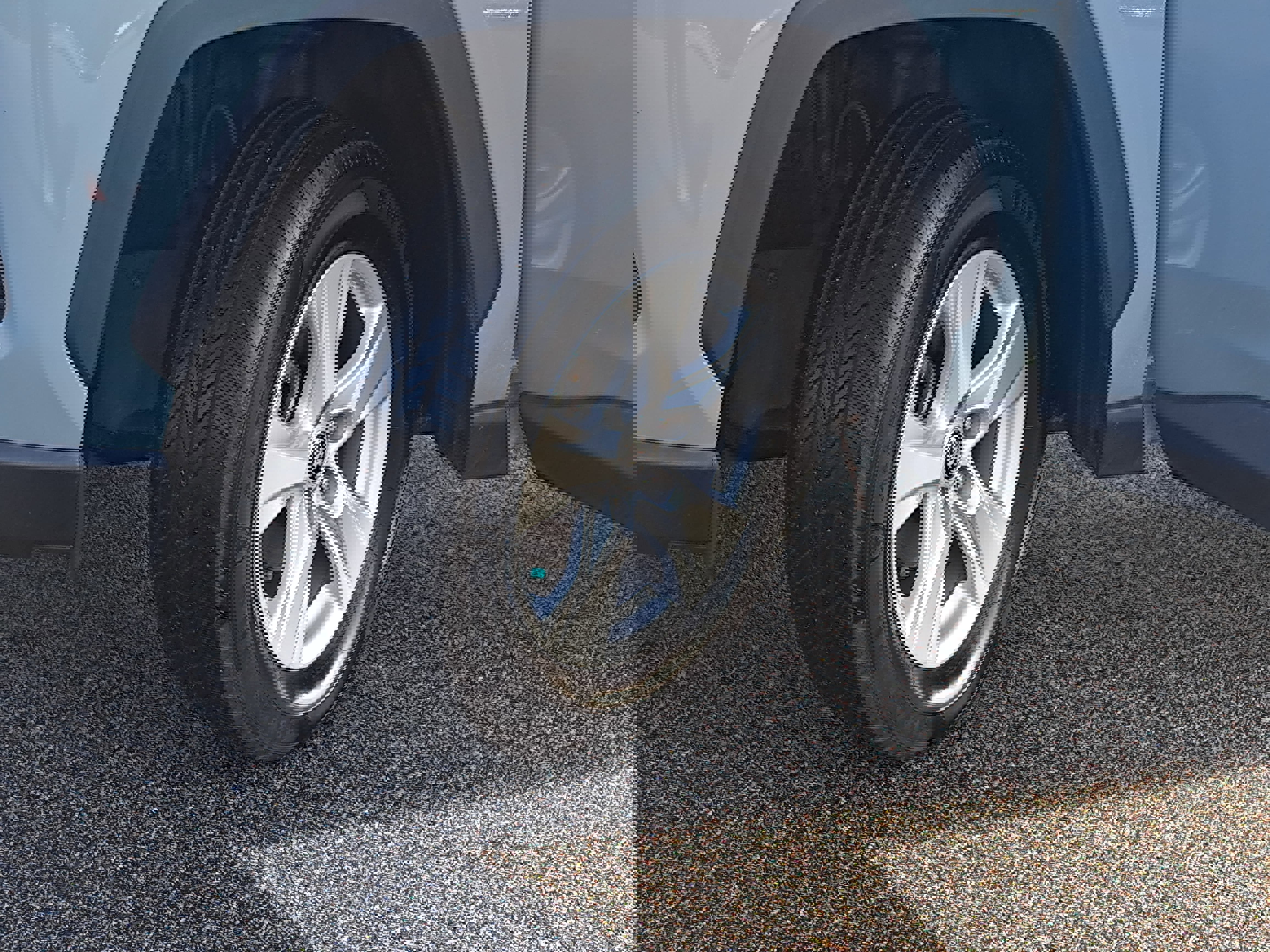 Used 2021 Toyota RAV4 XLE image 29