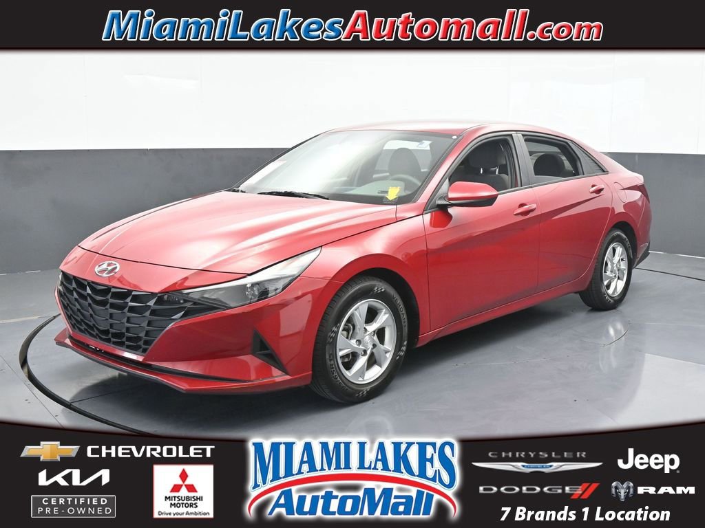 Used 2022 Hyundai Elantra SE w/ Cargo Package
