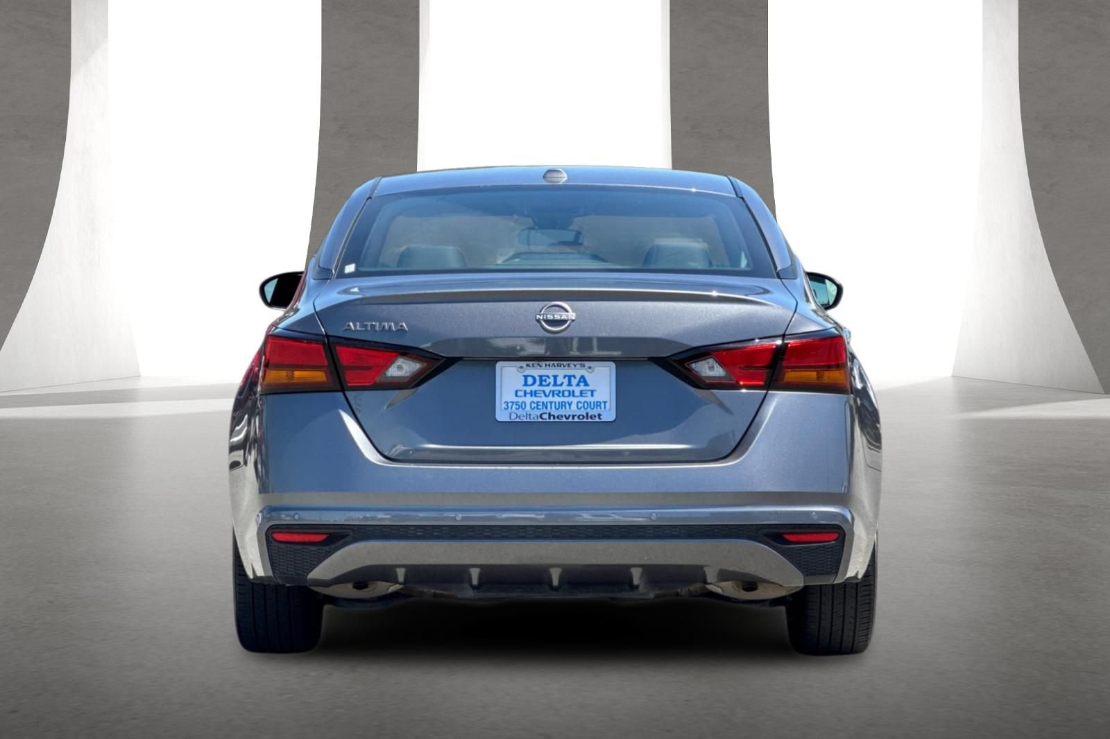 Used 2025 Nissan Altima 2.5 SV FWD image 5