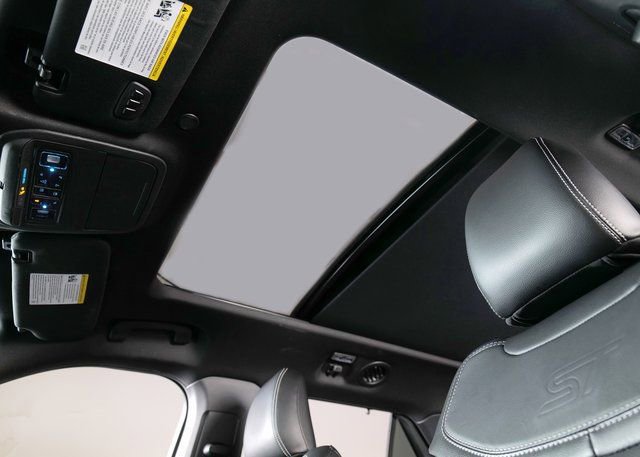 Used 2022 Ford Explorer ST w/ Equipment Group 401A image 24