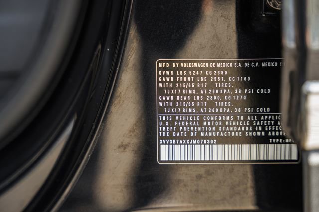 Used 2018 Volkswagen Tiguan SE image 37