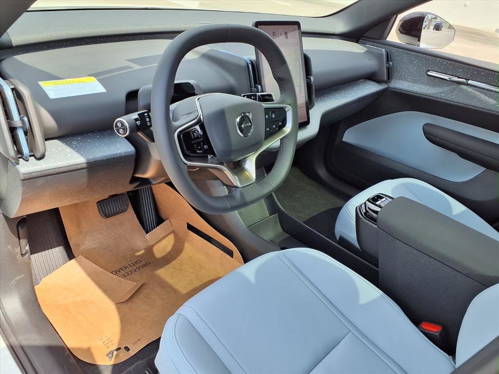 New 2026 Volvo EX30 Ultra w/ Protection Package Premier image 12