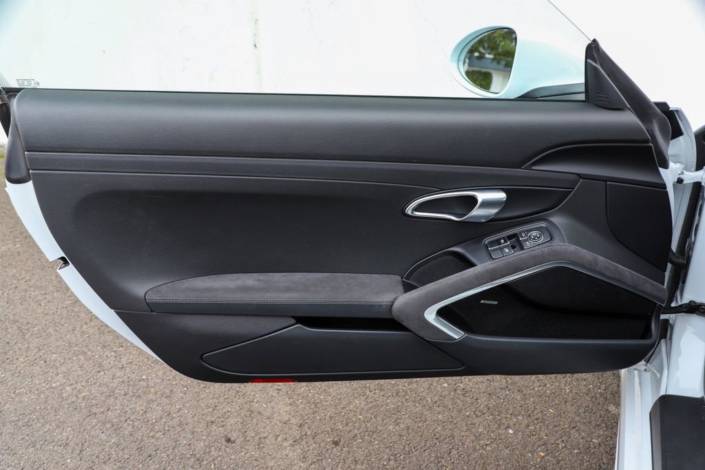 Used 2018 Porsche 718 Cayman GTS image 35