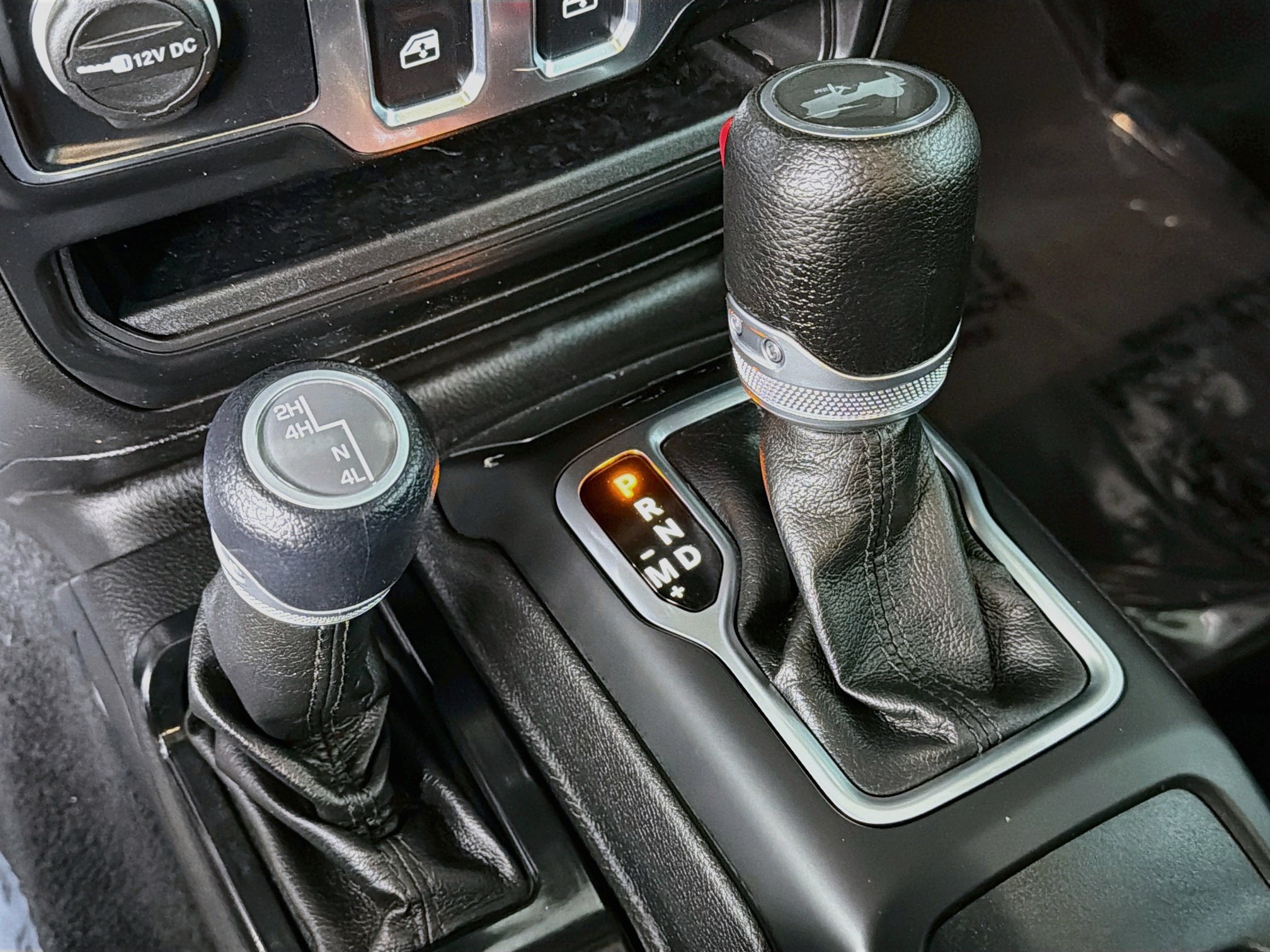Used 2022 Jeep Wrangler Sport AWD/4WD image 24