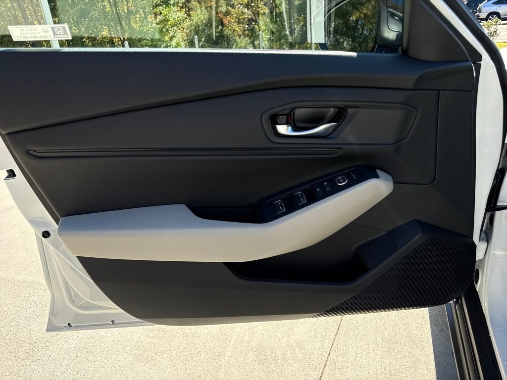 New 2025 Honda Accord SE image 12