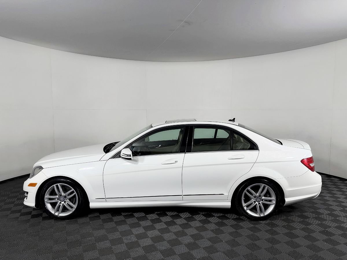 Used 2014 Mercedes-Benz C 300 4MATIC Sedan image 17