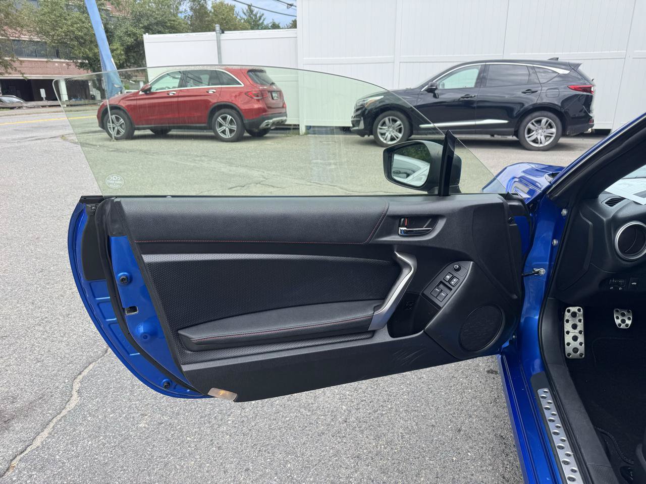 Used 2013 Subaru BRZ Limited w/ Popular Pkg 1A RWD image 9