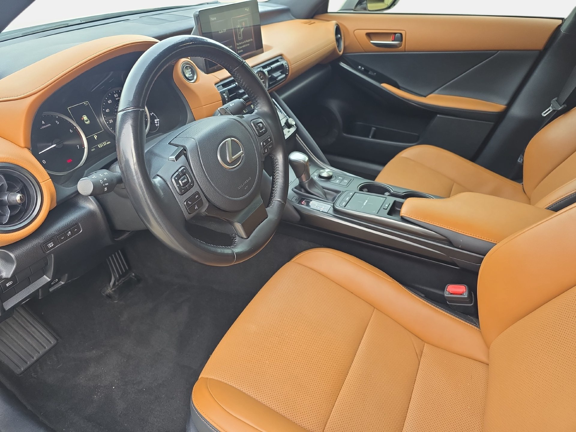 Used 2024 Lexus IS 300 w/ Comfort Package RWD image 15