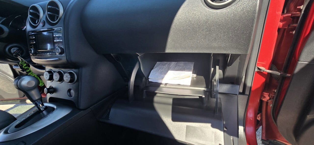 Used 2014 Nissan Rogue S w/ Convenience Package image 38