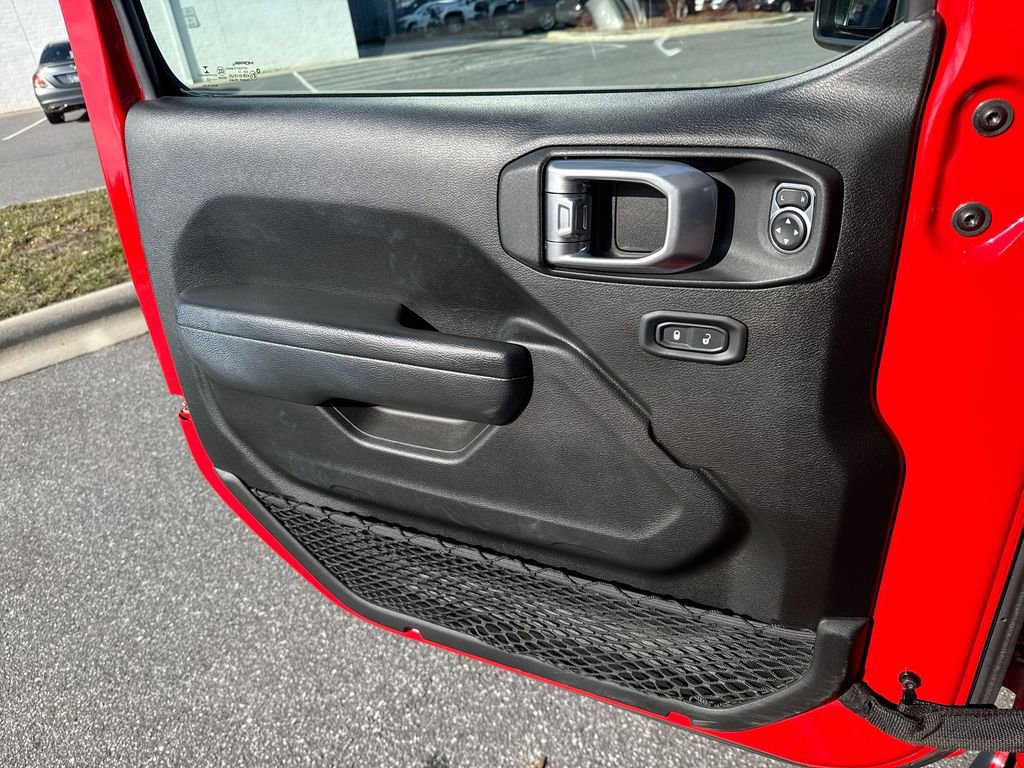 Used 2022 Jeep Gladiator Rubicon w/ Cold Weather Group image 21