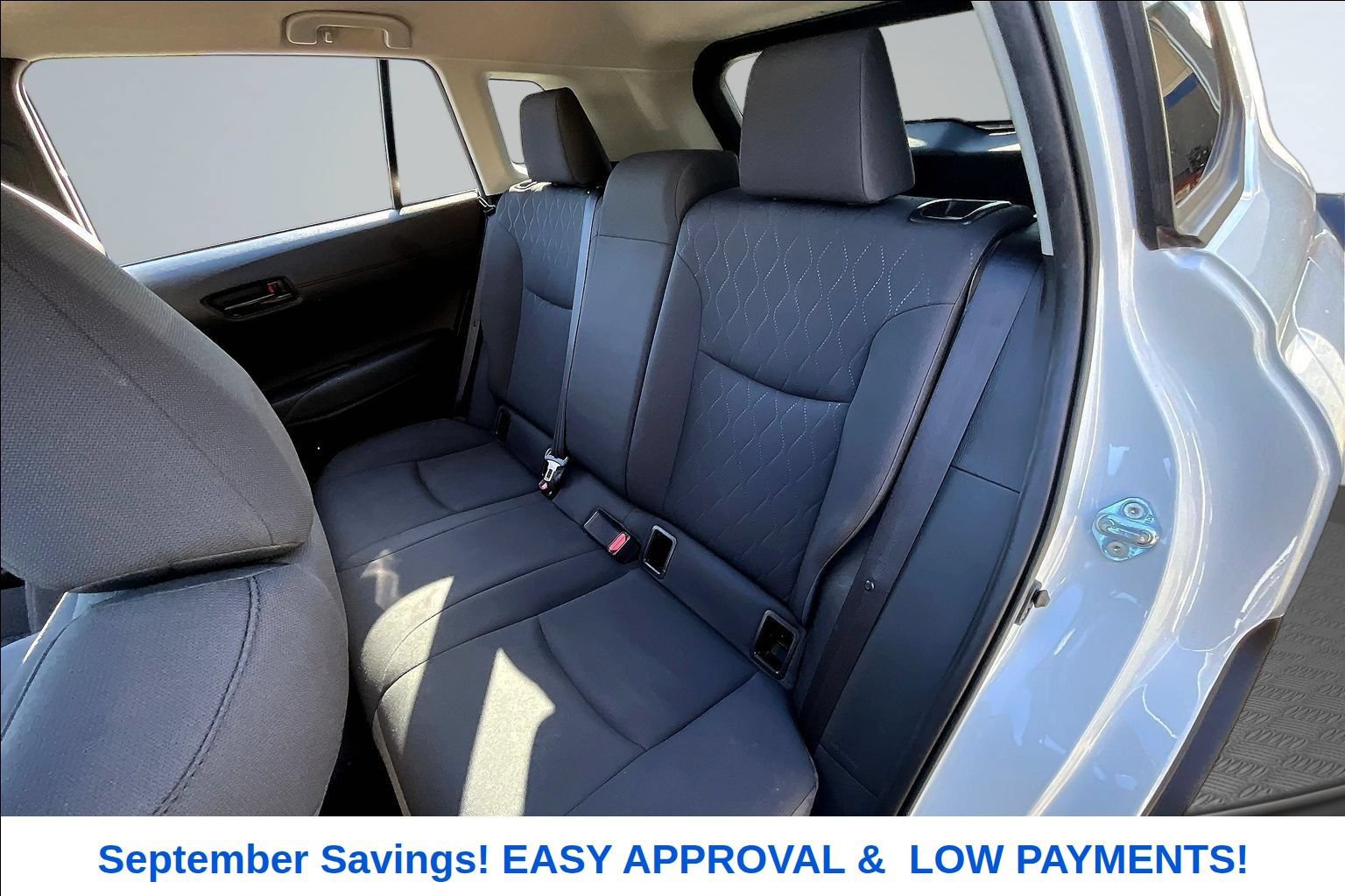 Used 2023 Toyota Corolla Cross LE AWD/4WD image 19
