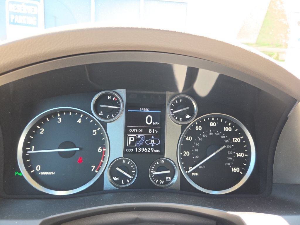 Used 2015 Lexus LX 570 4WD image 4