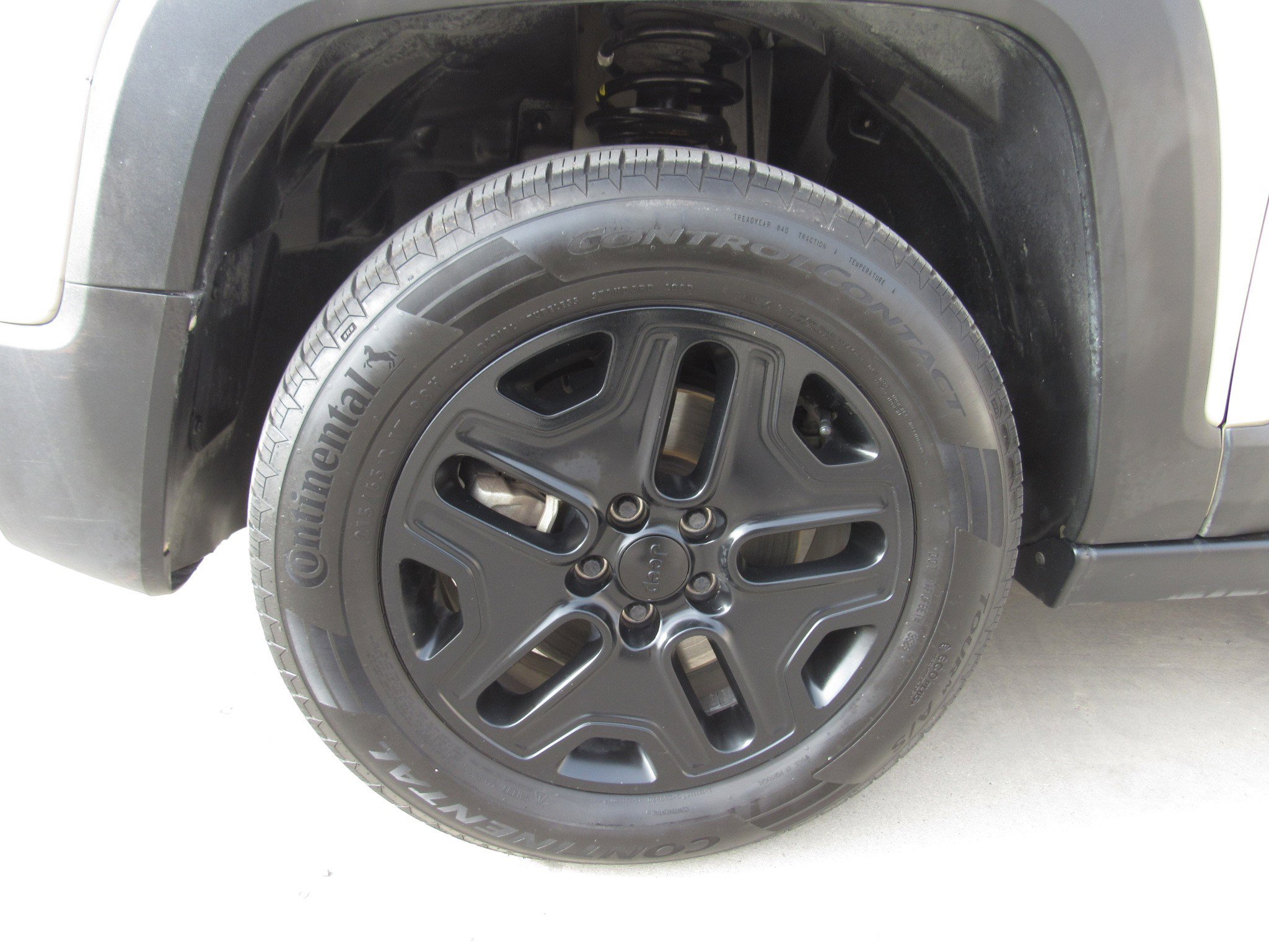 Used 2017 Jeep Renegade Trailhawk image 4