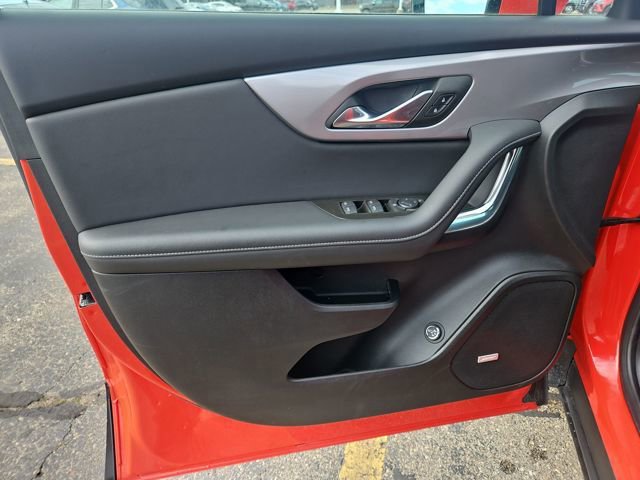 Used 2025 Chevrolet Blazer LT w/ Sound & Technology Package image 11