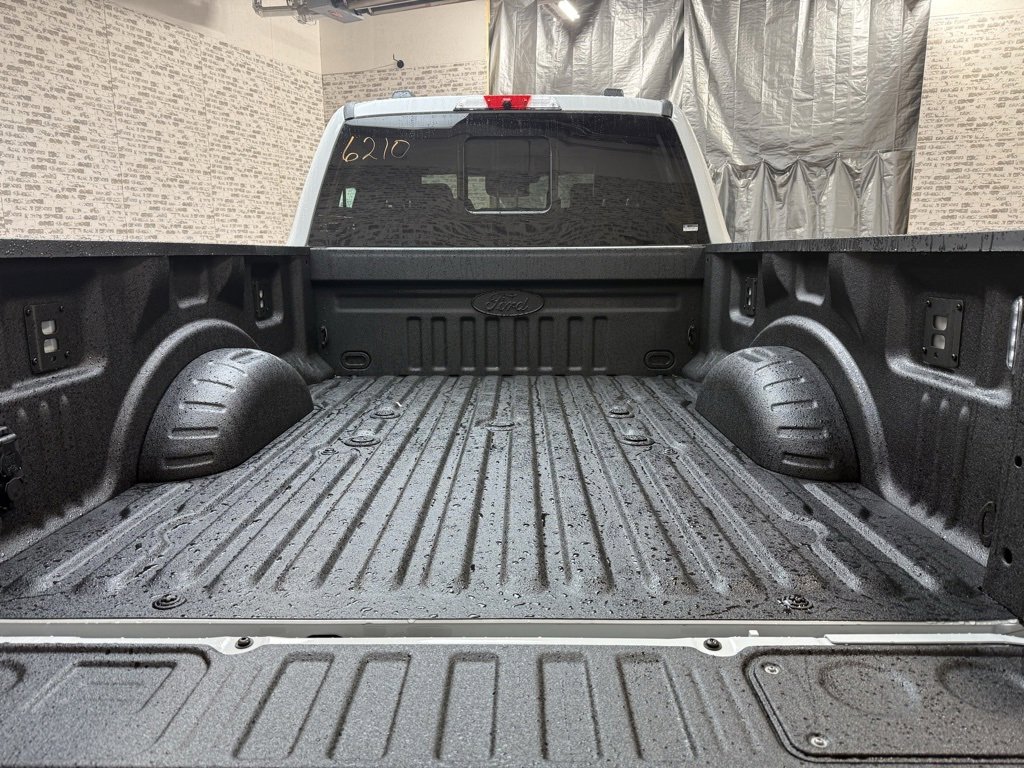 New 2026 Ford F350 Lariat image 15