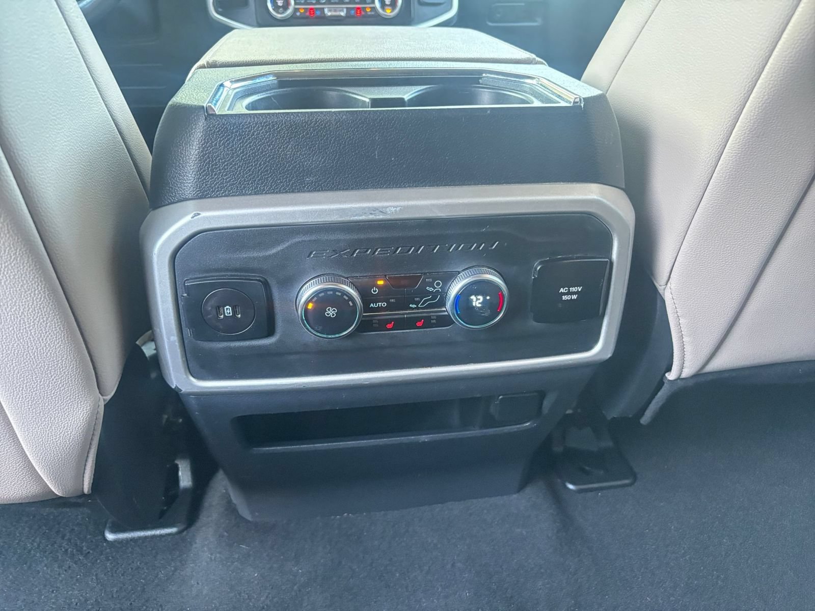Used 2024 Ford Expedition Limited RWD image 25