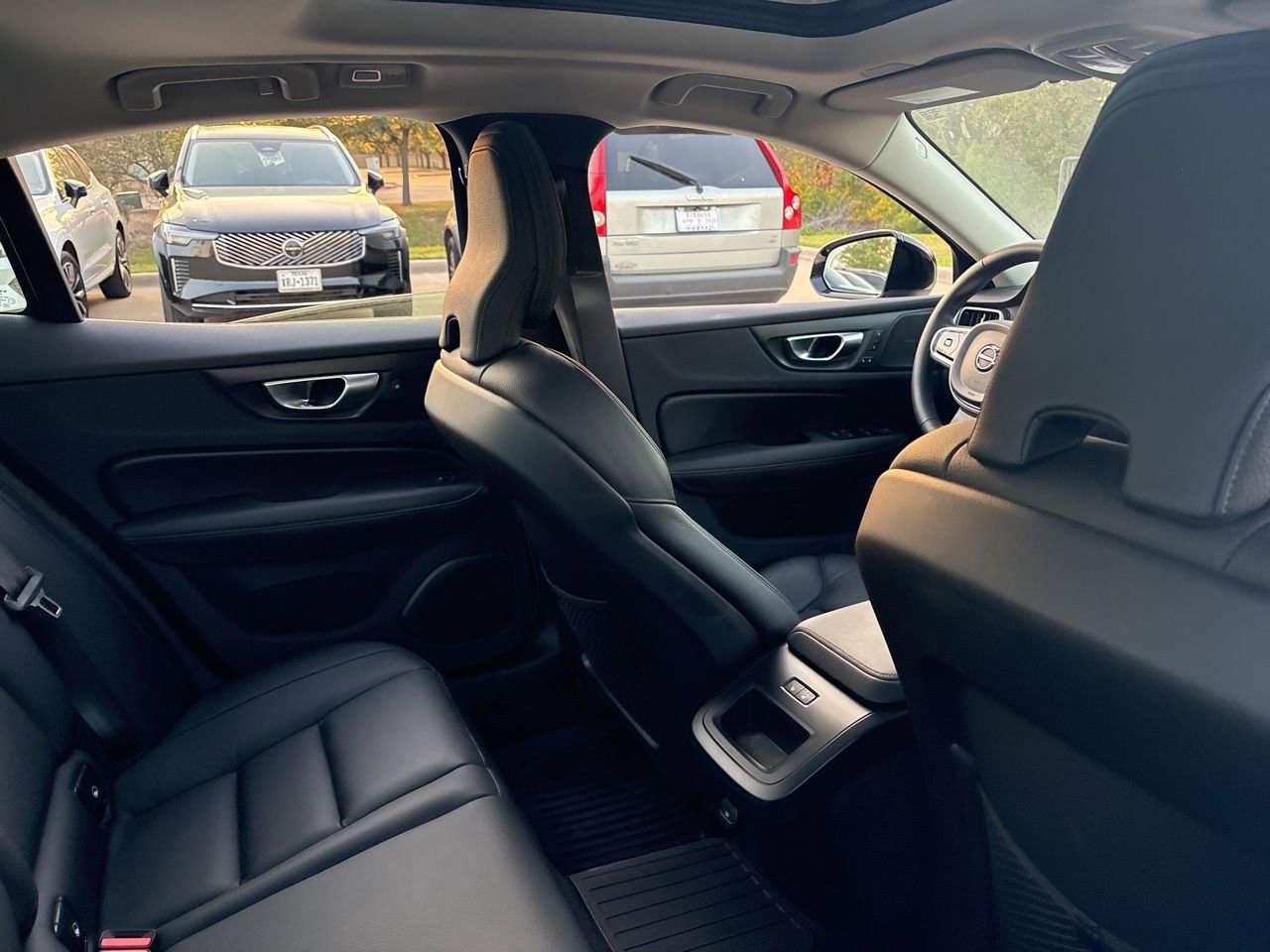 Used 2025 Volvo S60 B5 Plus image 11