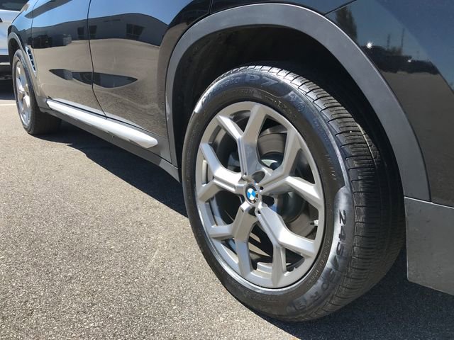 Used 2025 BMW X4 xDrive30i AWD/4WD image 11