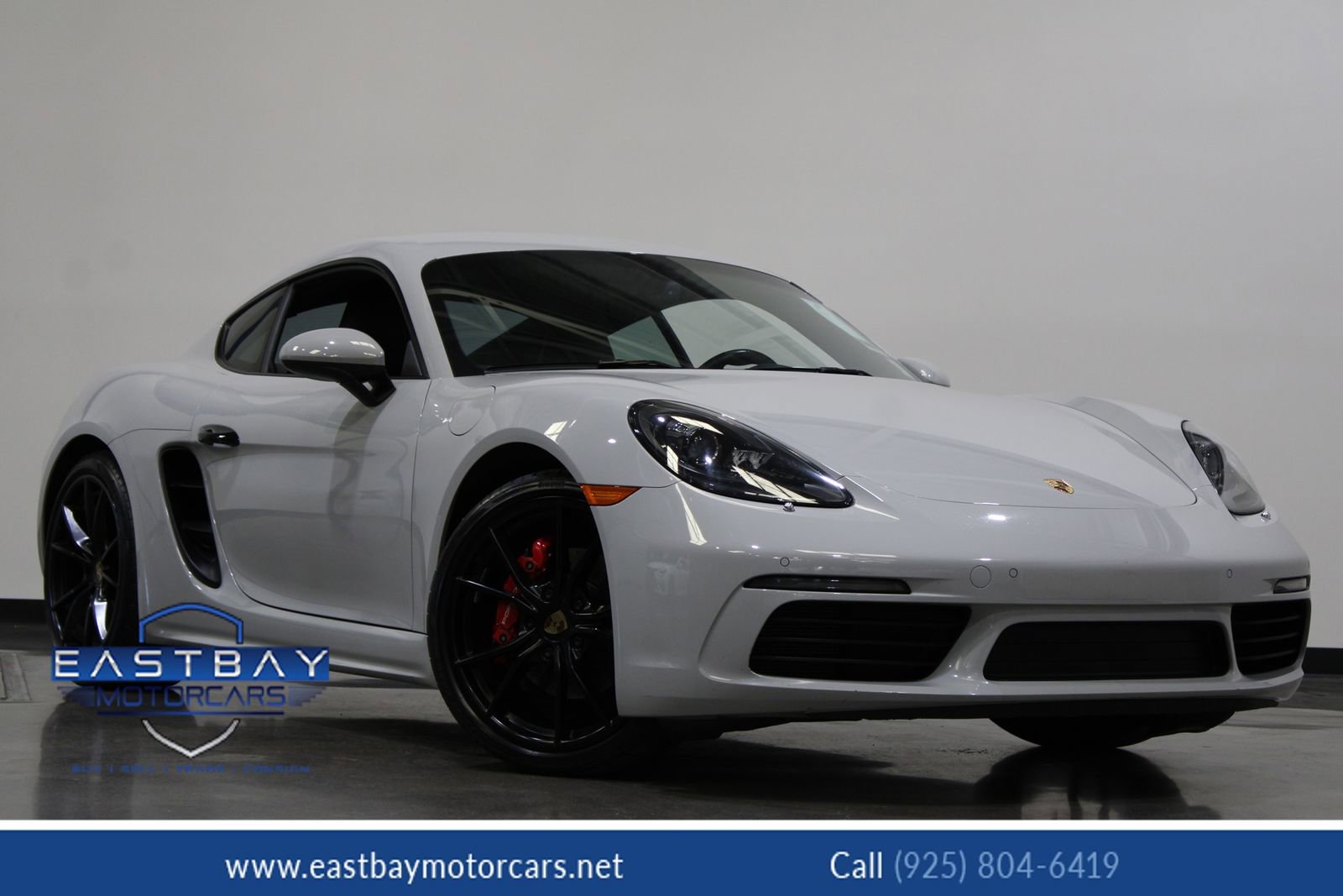 Used 2019 Porsche 718 Cayman S RWD image 1