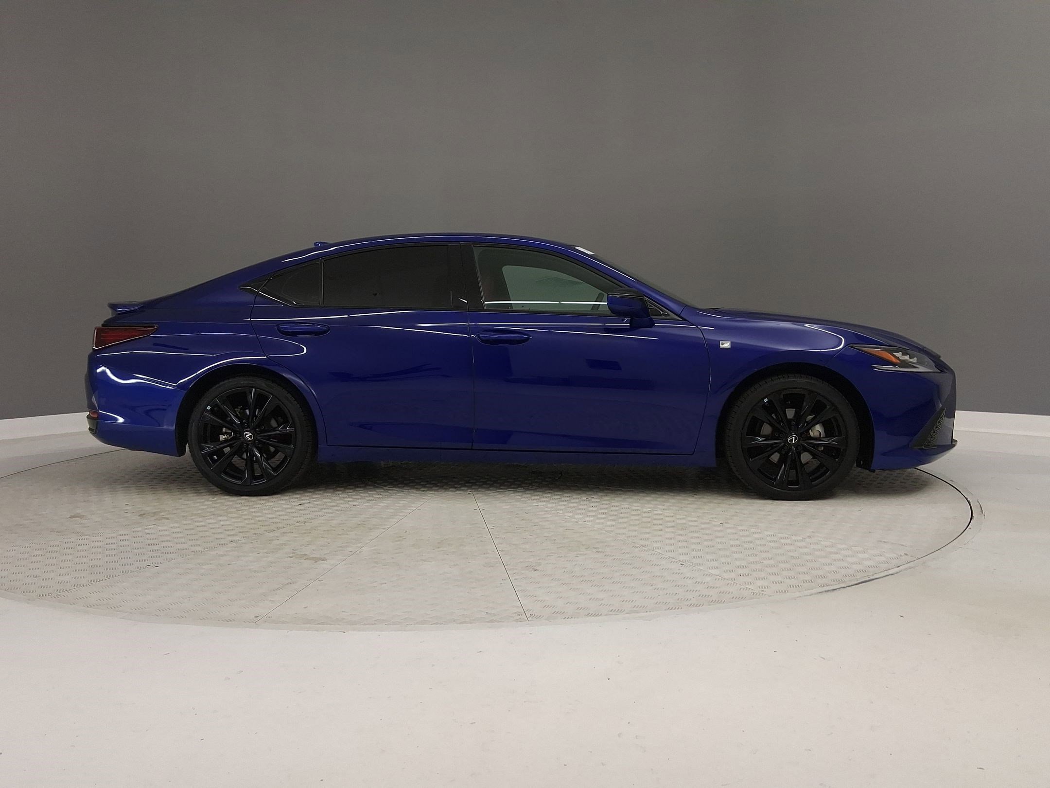 Used 2023 Lexus ES 300h F Sport image 6