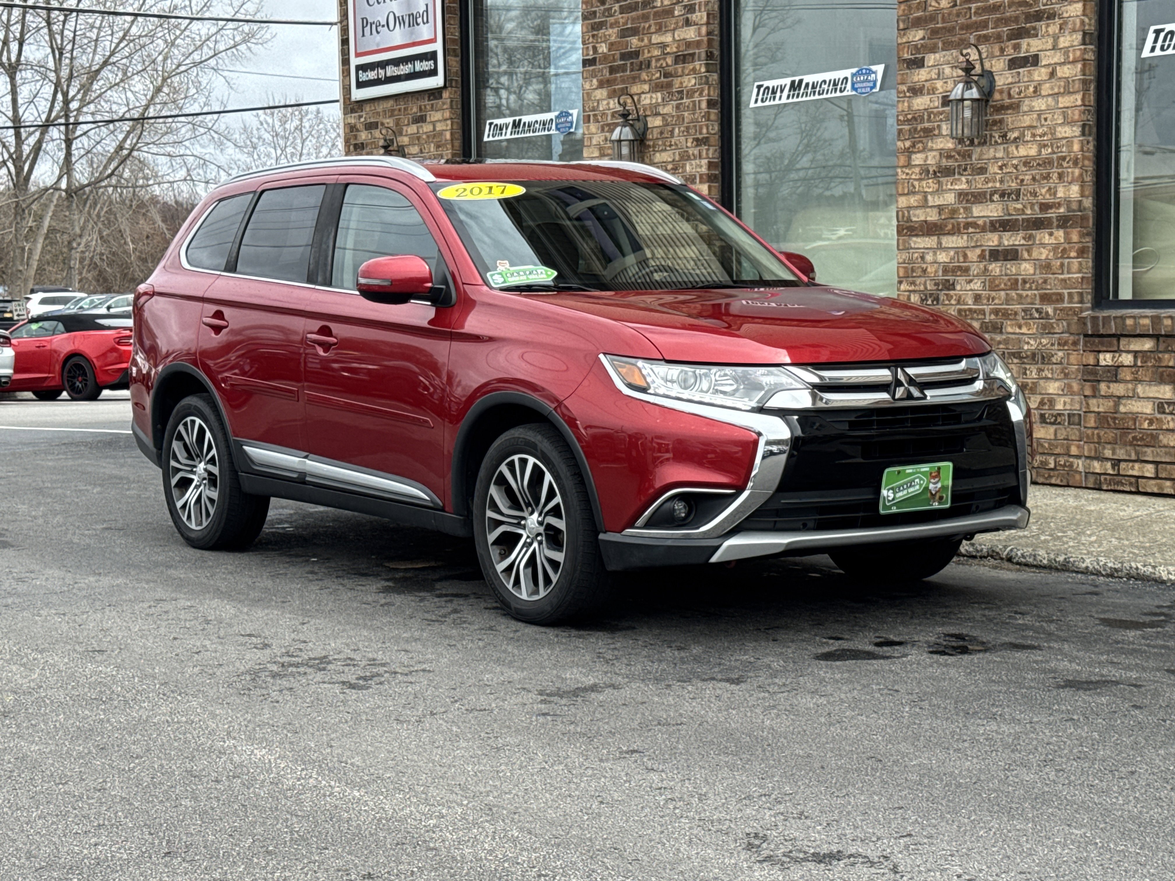 Used 2017 Mitsubishi Outlander SEL image 7