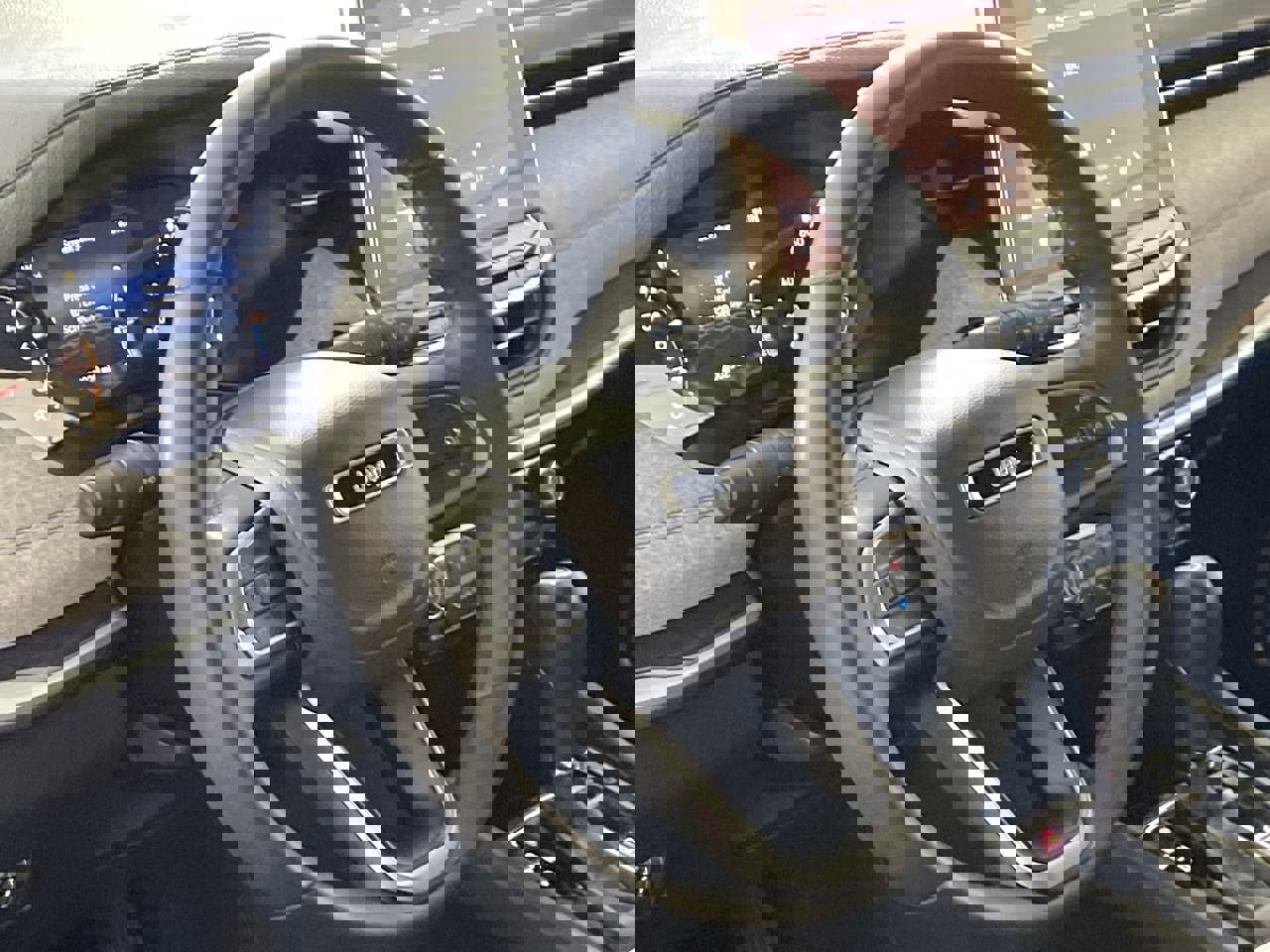 Used 2024 Jeep Compass Latitude image 13