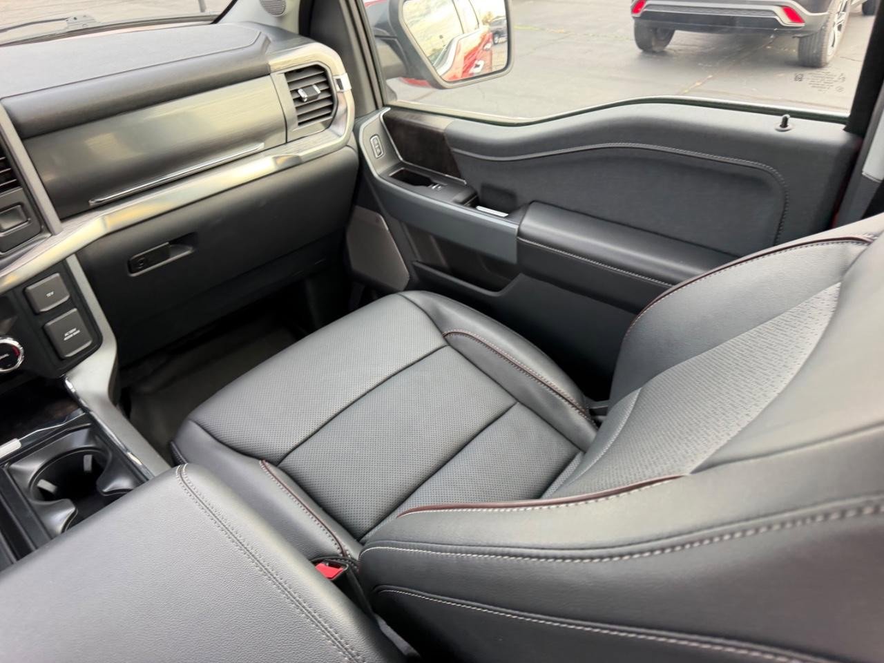 Used 2023 Ford F150 Lariat image 17