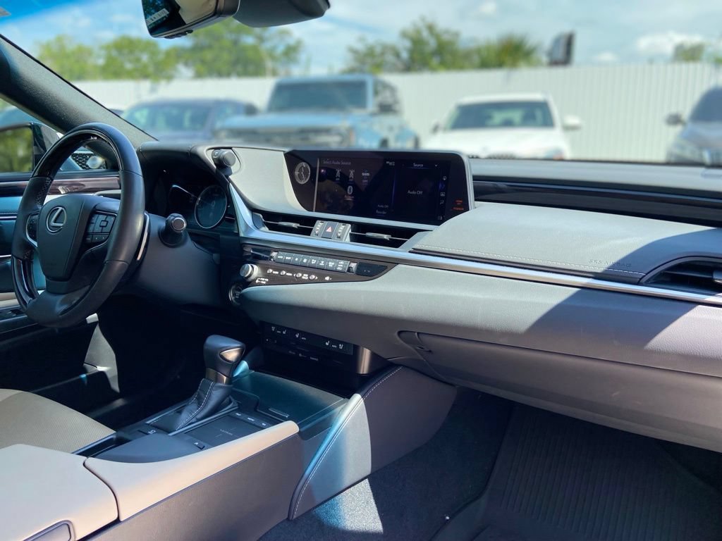 Used 2021 Lexus ES 350 w/ Premium Package FWD image 17