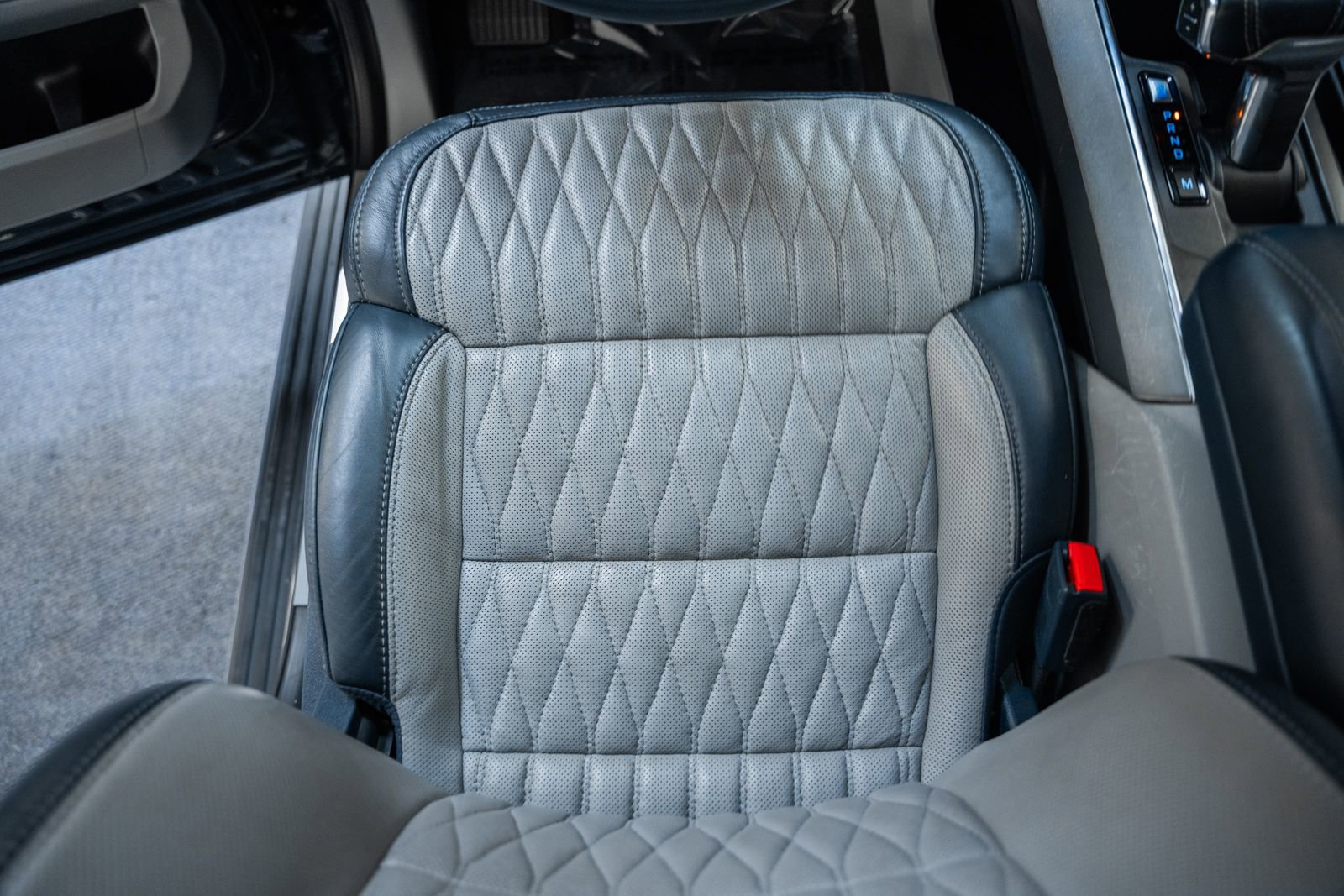 Used 2023 Ford F150 Limited image 44