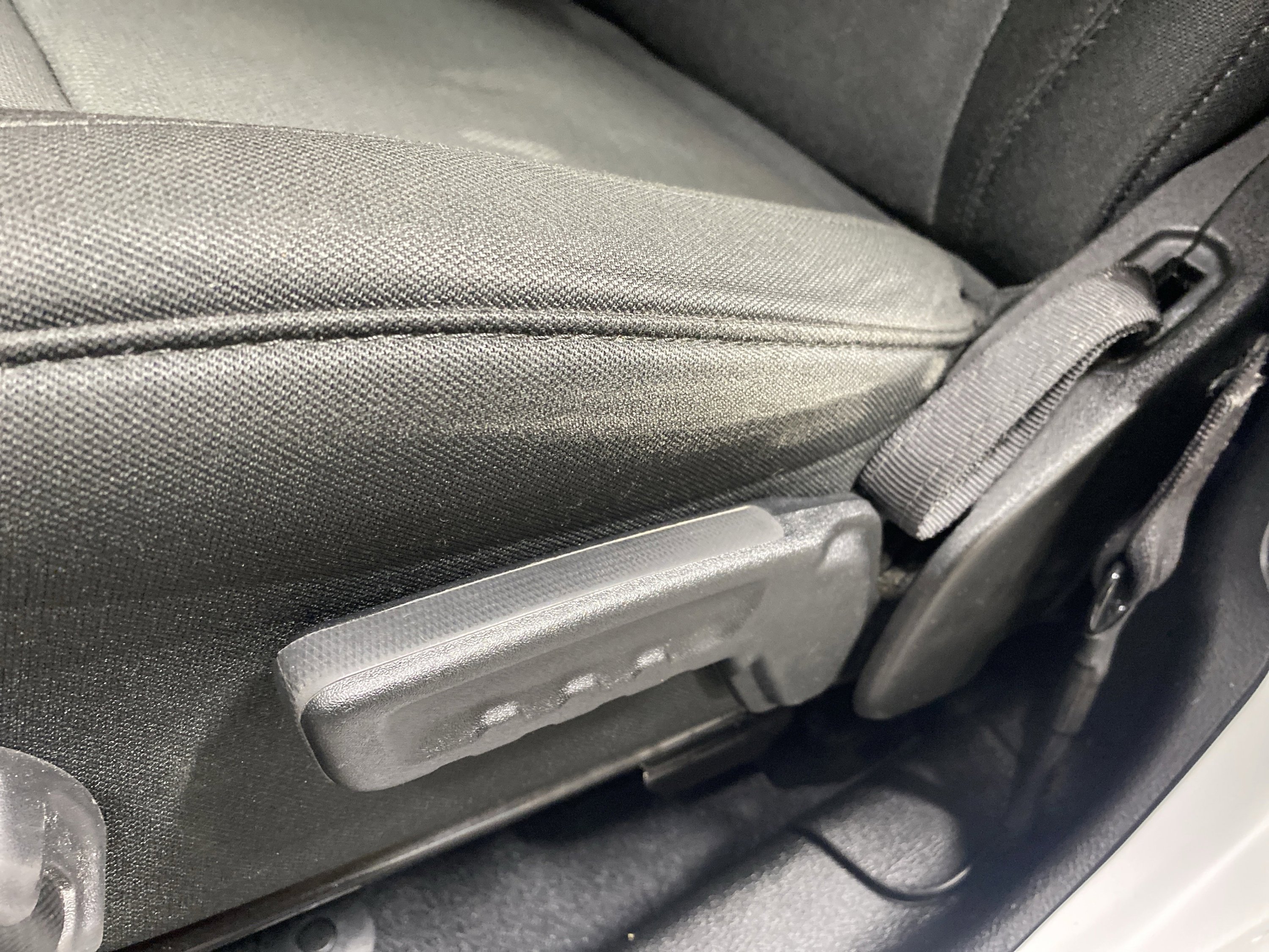 Used 2022 Jeep Wrangler Unlimited Sport image 15