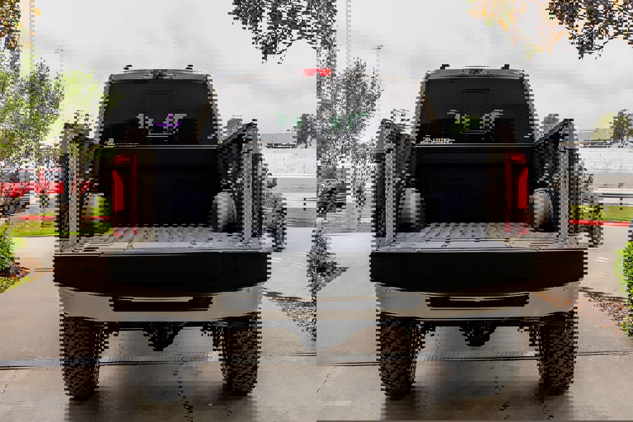 Used 2024 Ford F150 Platinum AWD/4WD image 9