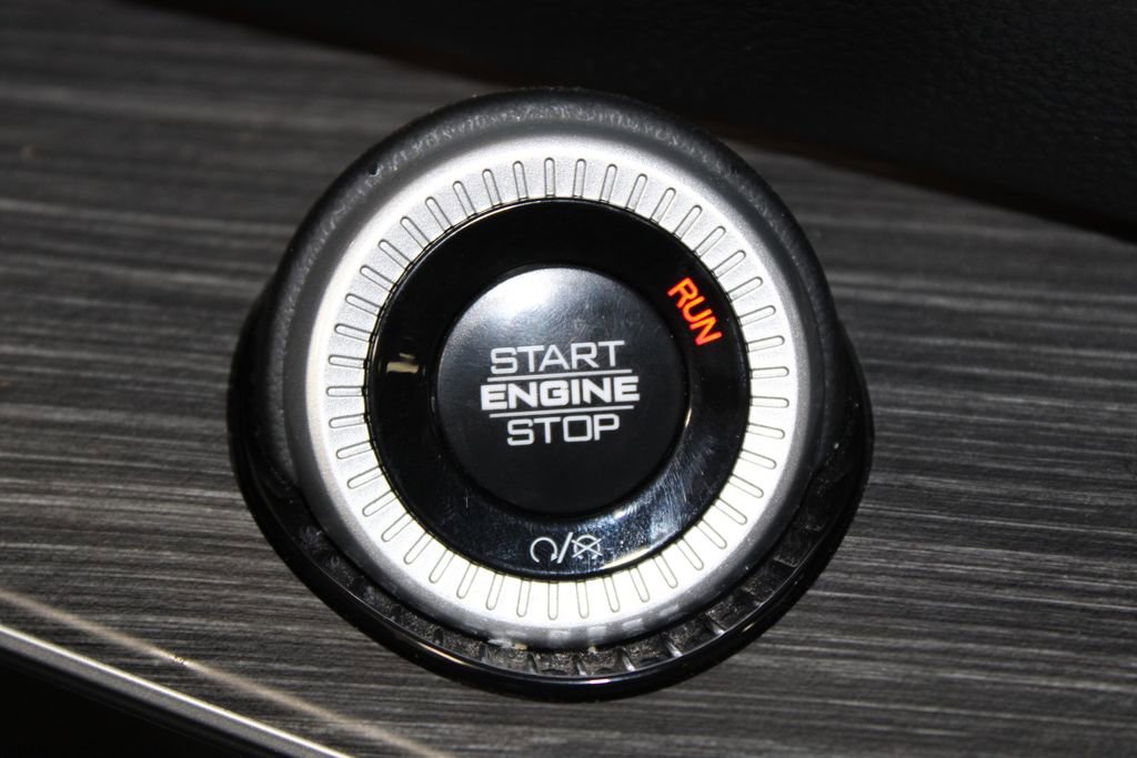 Used 2024 Jeep Wagoneer Series II image 42