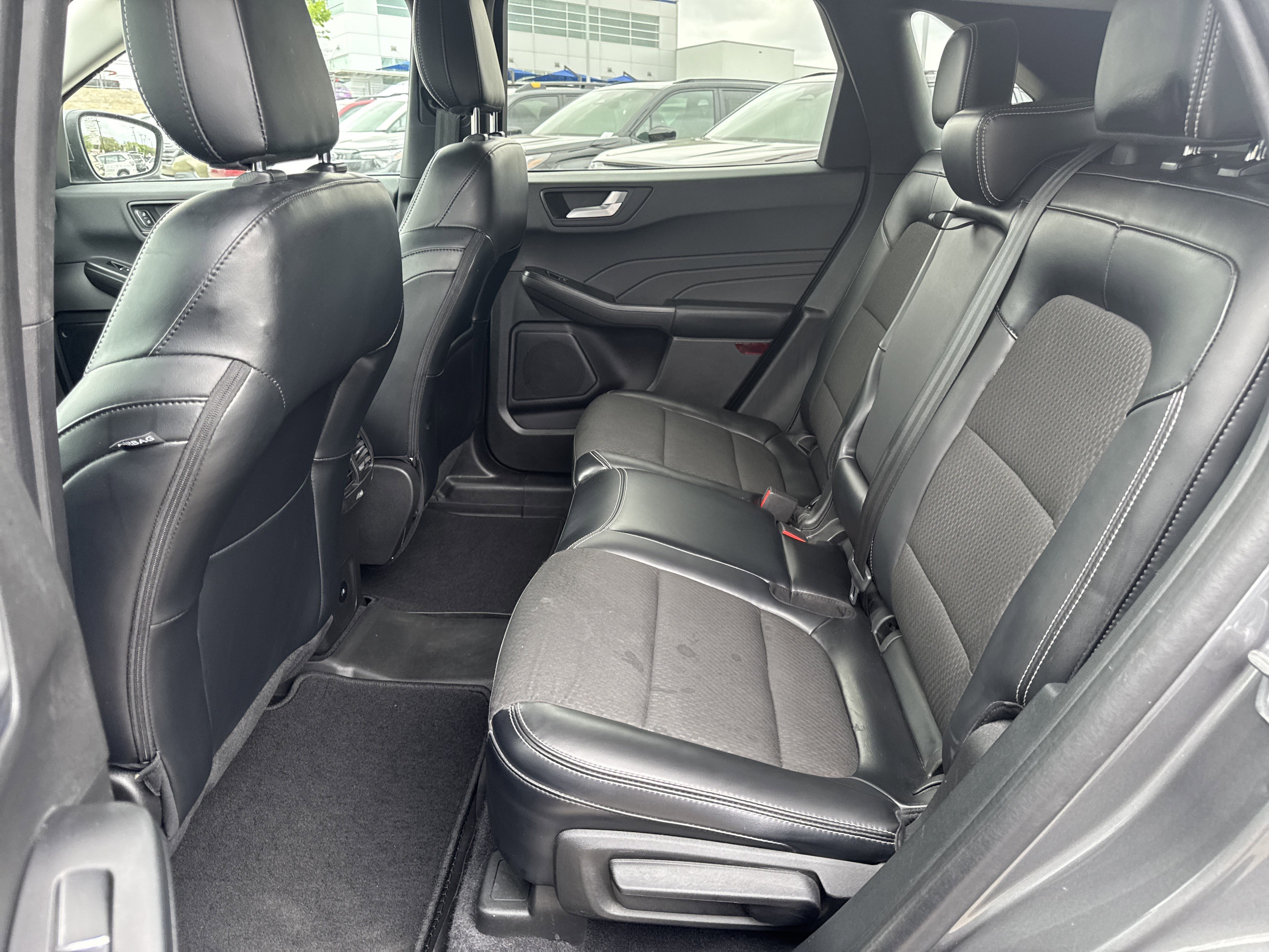 Used 2023 Ford Escape SE image 26