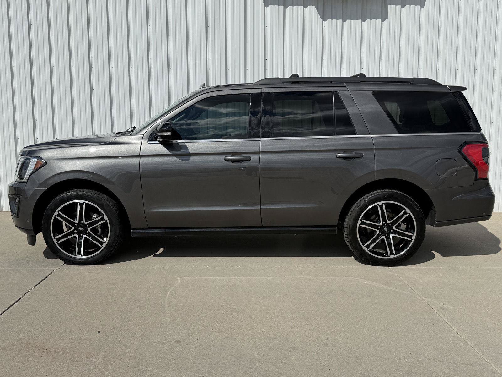 Used 2021 Ford Expedition Limited AWD/4WD image 8