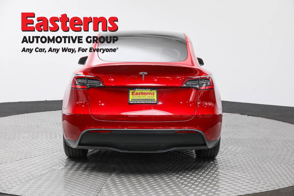 Used 2021 Tesla Model Y Standard Range image 6