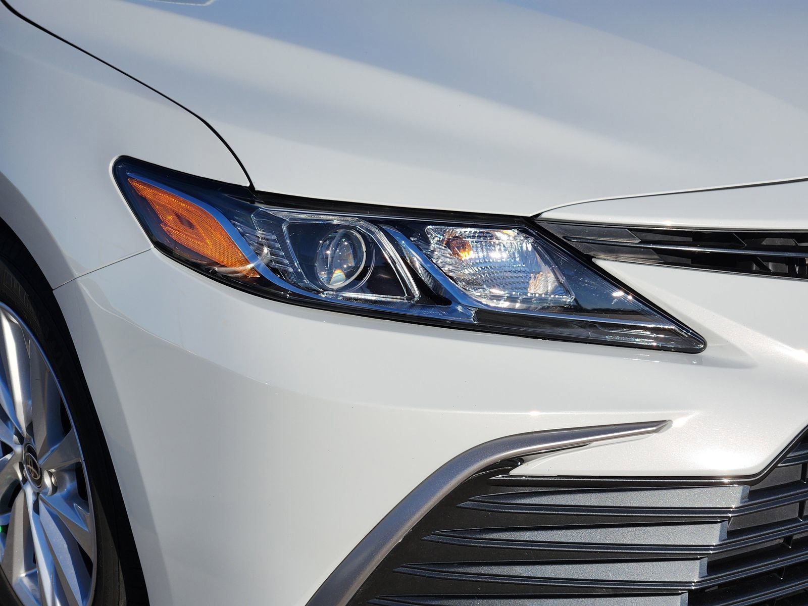 Used 2023 Toyota Camry LE image 10